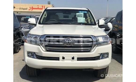 Buy Import Toyota Land Cruiser White Car in Import - Dubai in Kampot Province Buy Import Toyota Land Cruiser White Car in Import - Dubai in Kampot Province