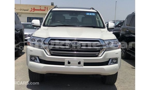 ទិញ នាំចូល Toyota Land Cruiser White ឡាន} ក្នុង Import - Dubai ក្នុង Kampot Province ទិញ នាំចូល Toyota Land Cruiser White ឡាន} ក្នុង Import - Dubai ក្នុង Kampot Province