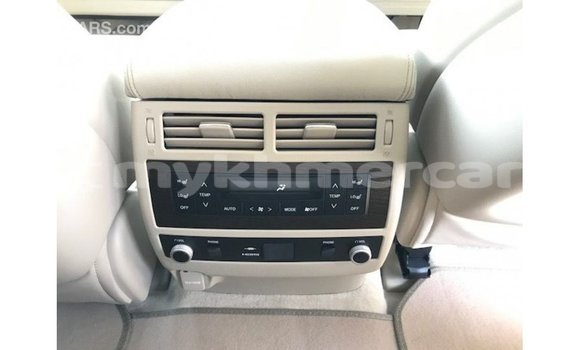 ទិញ នាំចូល Toyota Land Cruiser White ឡាន} ក្នុង Import - Dubai ក្នុង Kampot Province ទិញ នាំចូល Toyota Land Cruiser White ឡាន} ក្នុង Import - Dubai ក្នុង Kampot Province