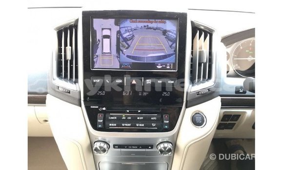 ទិញ នាំចូល Toyota Land Cruiser White ឡាន} ក្នុង Import - Dubai ក្នុង Kampot Province ទិញ នាំចូល Toyota Land Cruiser White ឡាន} ក្នុង Import - Dubai ក្នុង Kampot Province