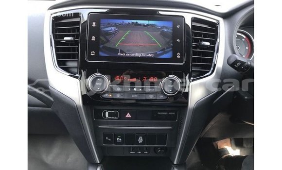 Acheter Import Voiture Mitsubishi i Bleu à Import - Dubai, Kampot Province Acheter Import Voiture Mitsubishi i Bleu à Import - Dubai, Kampot Province