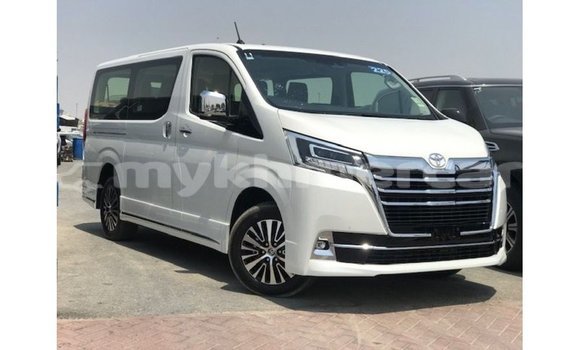 Buy Import Toyota Granvia White Car in Import - Dubai in Kampot Province Buy Import Toyota Granvia White Car in Import - Dubai in Kampot Province