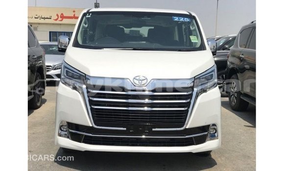 Buy Import Toyota Granvia White Car in Import - Dubai in Kampot Province Buy Import Toyota Granvia White Car in Import - Dubai in Kampot Province