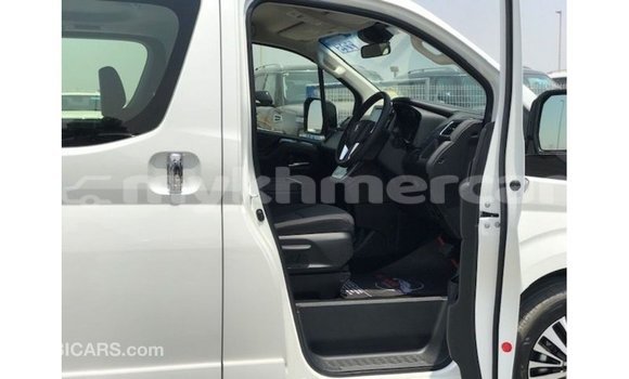 Buy Import Toyota Granvia White Car in Import - Dubai in Kampot Province Buy Import Toyota Granvia White Car in Import - Dubai in Kampot Province