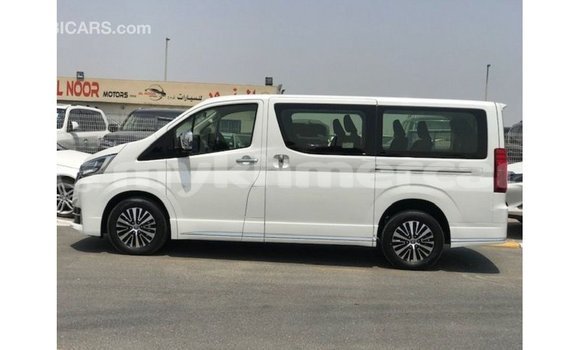 Buy Import Toyota Granvia White Car in Import - Dubai in Kampot Province Buy Import Toyota Granvia White Car in Import - Dubai in Kampot Province