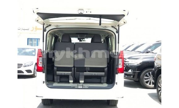 Buy Import Toyota Granvia White Car in Import - Dubai in Kampot Province Buy Import Toyota Granvia White Car in Import - Dubai in Kampot Province