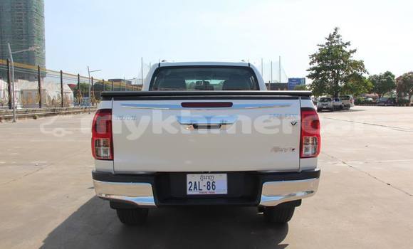 Acheter Occasion Voiture Toyota Hilux Blanc à Phnom Penh, Phnom Penh Acheter Occasion Voiture Toyota Hilux Blanc à Phnom Penh, Phnom Penh