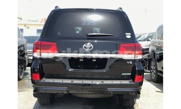 Buy Import Toyota Land Cruiser Black Car in Import - Dubai in Kampot Province Buy Import Toyota Land Cruiser Black Car in Import - Dubai in Kampot Province