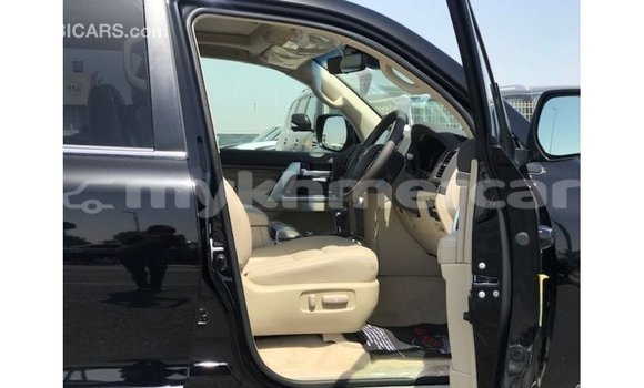Buy Import Toyota Land Cruiser Black Car in Import - Dubai in Kampot Province Buy Import Toyota Land Cruiser Black Car in Import - Dubai in Kampot Province