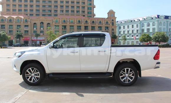 Acheter Occasion Voiture Toyota Hilux Blanc à Phnom Penh, Phnom Penh Acheter Occasion Voiture Toyota Hilux Blanc à Phnom Penh, Phnom Penh