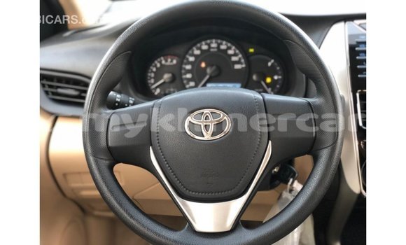 Buy Import Toyota DA White Truck in Import - Dubai in Kampot Province Buy Import Toyota DA White Truck in Import - Dubai in Kampot Province