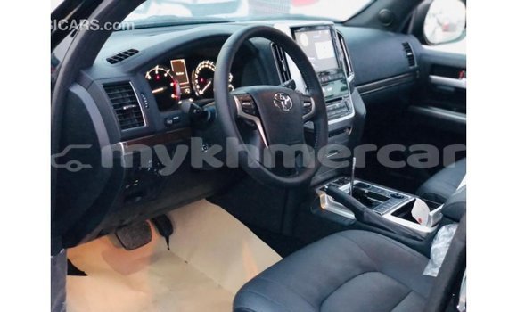 Buy Import Toyota DA Black Truck in Import - Dubai in Kampot Province Buy Import Toyota DA Black Truck in Import - Dubai in Kampot Province