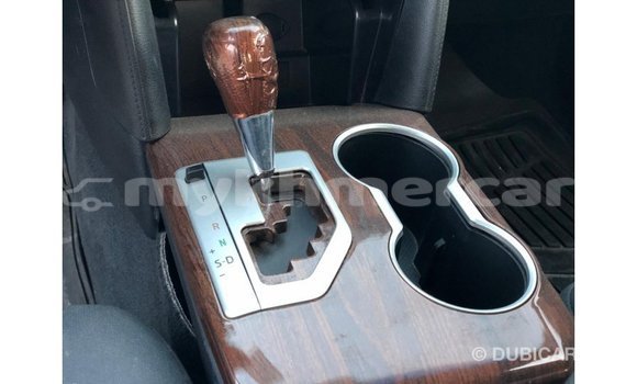 Acheter Import Voiture Toyota Camry Blanc à Import - Dubai, Kampot Province Acheter Import Voiture Toyota Camry Blanc à Import - Dubai, Kampot Province