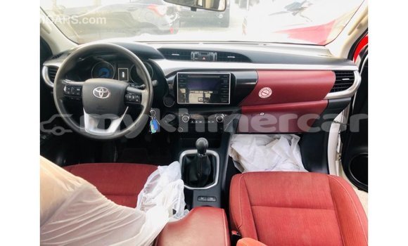 ទិញ នាំចូល Toyota Hilux White ឡាន} ក្នុង Import - Dubai ក្នុង Kampot Province ទិញ នាំចូល Toyota Hilux White ឡាន} ក្នុង Import - Dubai ក្នុង Kampot Province