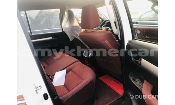 ទិញ នាំចូល Toyota Hilux White ឡាន} ក្នុង Import - Dubai ក្នុង Kampot Province ទិញ នាំចូល Toyota Hilux White ឡាន} ក្នុង Import - Dubai ក្នុង Kampot Province