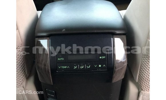 ទិញ នាំចូល Toyota Prado White ឡាន} ក្នុង Import - Dubai ក្នុង Kampot Province ទិញ នាំចូល Toyota Prado White ឡាន} ក្នុង Import - Dubai ក្នុង Kampot Province