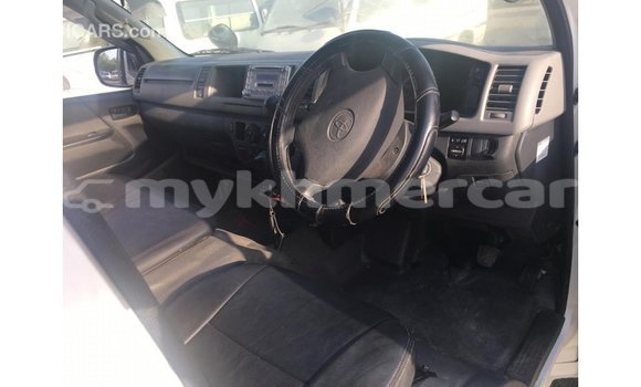 Buy Import Toyota Hiace White Car in Import - Dubai in Kampot Province Buy Import Toyota Hiace White Car in Import - Dubai in Kampot Province