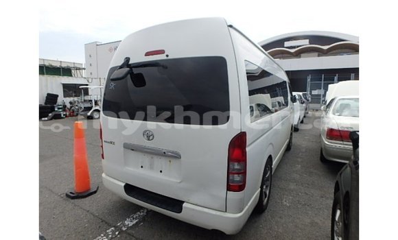 Buy Import Toyota Hiace White Car in Import - Dubai in Kampot Province Buy Import Toyota Hiace White Car in Import - Dubai in Kampot Province