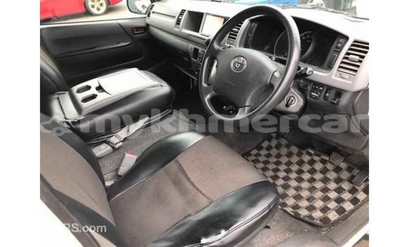 Buy Import Toyota Hiace White Car in Import - Dubai in Kampot Province Buy Import Toyota Hiace White Car in Import - Dubai in Kampot Province