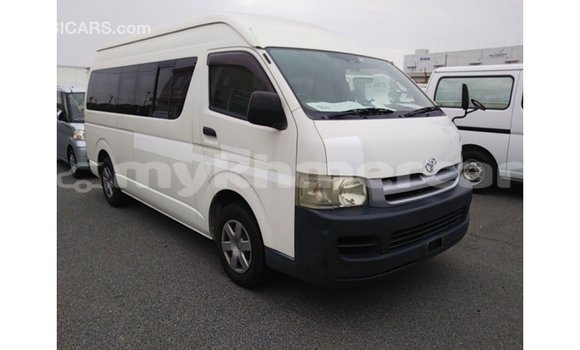 Buy Import Toyota Hiace White Car in Import - Dubai in Kampot Province Buy Import Toyota Hiace White Car in Import - Dubai in Kampot Province