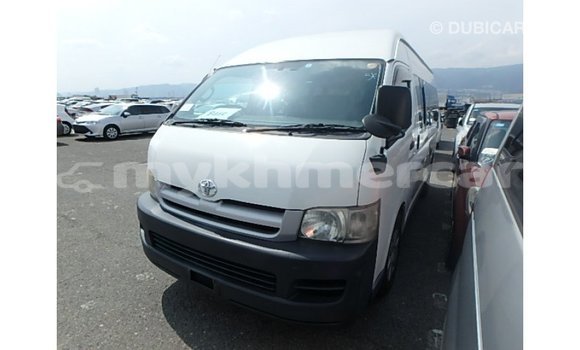 Buy Import Toyota Hiace White Car in Import - Dubai in Kampot Province Buy Import Toyota Hiace White Car in Import - Dubai in Kampot Province