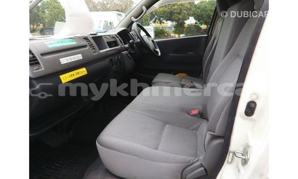 Buy Import Toyota Hiace White Car in Import - Dubai in Kampot Province Buy Import Toyota Hiace White Car in Import - Dubai in Kampot Province