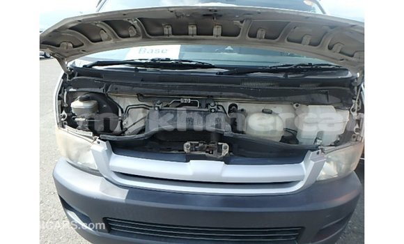 Buy Import Toyota Hiace White Car in Import - Dubai in Kampot Province Buy Import Toyota Hiace White Car in Import - Dubai in Kampot Province