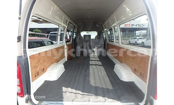 Buy Import Toyota Hiace White Car in Import - Dubai in Kampot Province Buy Import Toyota Hiace White Car in Import - Dubai in Kampot Province