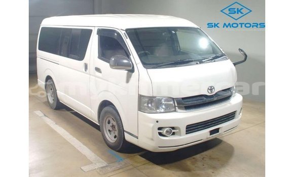 Buy Import Toyota Hiace White Car in Import - Dubai in Kampot Province Buy Import Toyota Hiace White Car in Import - Dubai in Kampot Province