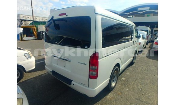 Buy Import Toyota Hiace White Car in Import - Dubai in Kampot Province Buy Import Toyota Hiace White Car in Import - Dubai in Kampot Province