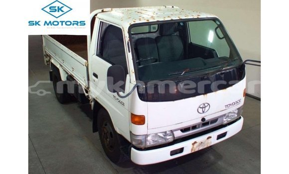 Buy Import Toyota Dyna White Truck in Import - Dubai in Kampot Province Buy Import Toyota Dyna White Truck in Import - Dubai in Kampot Province
