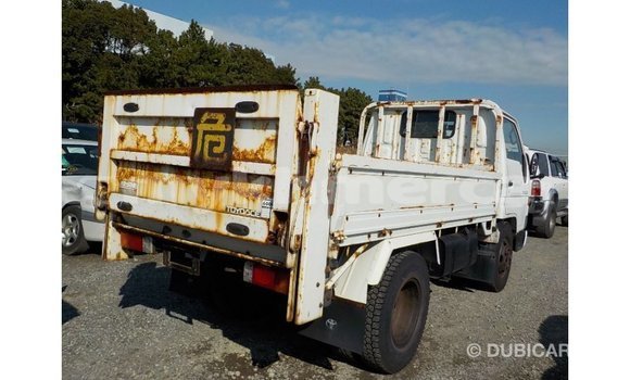 Buy Import Toyota Dyna White Truck in Import - Dubai in Kampot Province Buy Import Toyota Dyna White Truck in Import - Dubai in Kampot Province