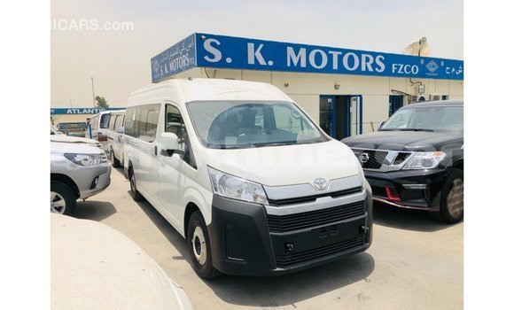 Buy Import Toyota Hiace White Car in Import - Dubai in Kampot Province Buy Import Toyota Hiace White Car in Import - Dubai in Kampot Province