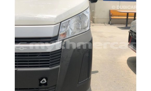 Buy Import Toyota Hiace White Car in Import - Dubai in Kampot Province Buy Import Toyota Hiace White Car in Import - Dubai in Kampot Province