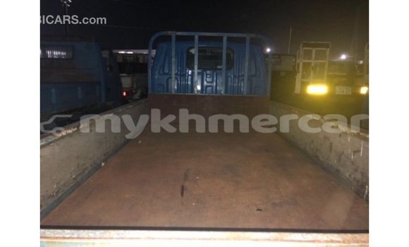 Buy Import Toyota Dyna Blue Truck in Import - Dubai in Kampot Province Buy Import Toyota Dyna Blue Truck in Import - Dubai in Kampot Province