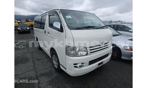 Buy Import Toyota Hiace White Car in Import - Dubai in Kampot Province Buy Import Toyota Hiace White Car in Import - Dubai in Kampot Province