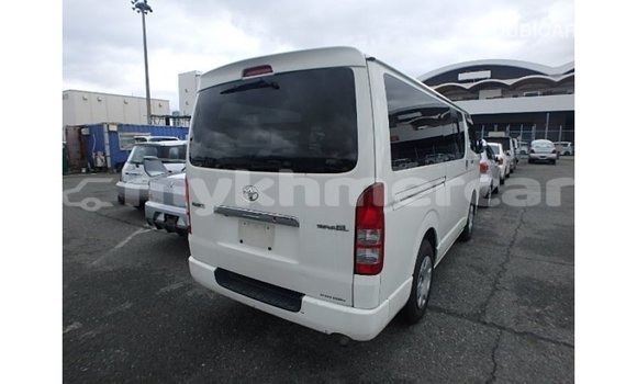 Buy Import Toyota Hiace White Car in Import - Dubai in Kampot Province Buy Import Toyota Hiace White Car in Import - Dubai in Kampot Province