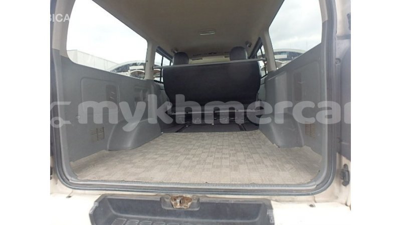 Big with watermark toyota hiace kampot province import dubai 4576