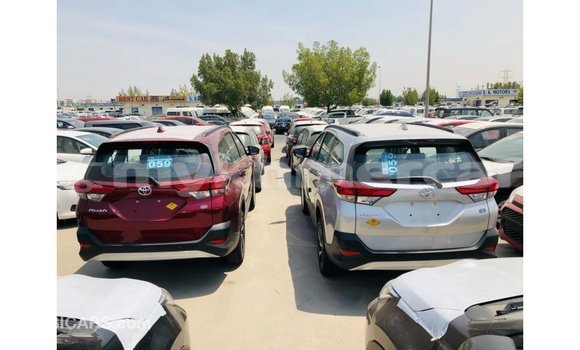 Acheter Import Voiture Toyota Rush Rouge à Import - Dubai, Kampot Province Acheter Import Voiture Toyota Rush Rouge à Import - Dubai, Kampot Province