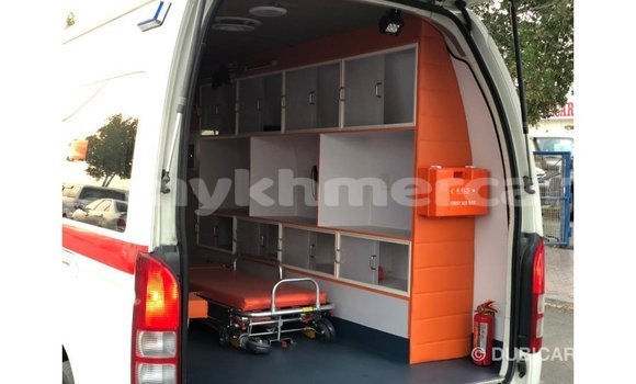 Buy Import Toyota Hiace White Car in Import - Dubai in Kampot Province Buy Import Toyota Hiace White Car in Import - Dubai in Kampot Province