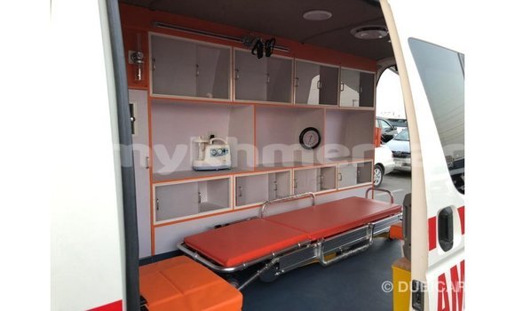 Buy Import Toyota Hiace White Car in Import - Dubai in Kampot Province Buy Import Toyota Hiace White Car in Import - Dubai in Kampot Province