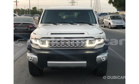 ទិញ នាំចូល Toyota FJ Cruiser White ឡាន} ក្នុង Import - Dubai ក្នុង Kampot Province ទិញ នាំចូល Toyota FJ Cruiser White ឡាន} ក្នុង Import - Dubai ក្នុង Kampot Province