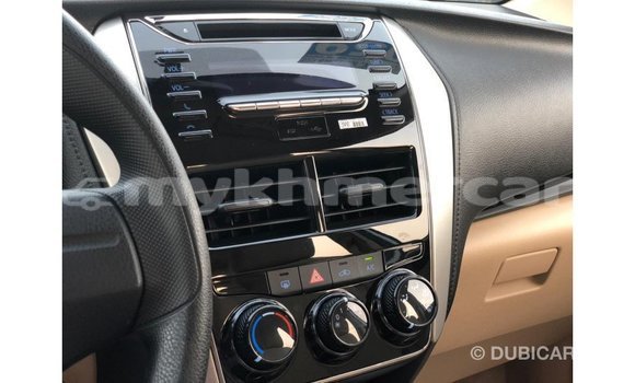 Buy Import Toyota DA White Truck in Import - Dubai in Kampot Province Buy Import Toyota DA White Truck in Import - Dubai in Kampot Province