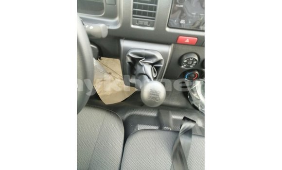 Buy Import Toyota DA White Truck in Import - Dubai in Kampot Province Buy Import Toyota DA White Truck in Import - Dubai in Kampot Province