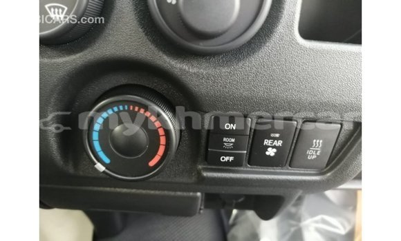 Buy Import Toyota DA White Truck in Import - Dubai in Kampot Province Buy Import Toyota DA White Truck in Import - Dubai in Kampot Province