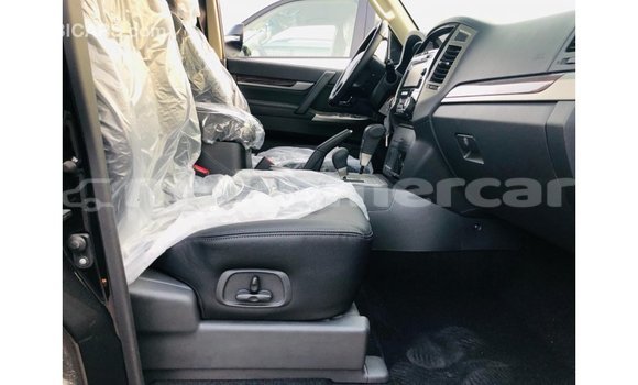 Acheter Import Voiture Mitsubishi Pajero Noir à Import - Dubai, Kampot Province Acheter Import Voiture Mitsubishi Pajero Noir à Import - Dubai, Kampot Province