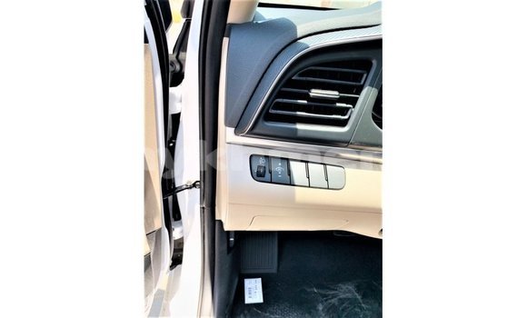 Buy Import Hyundai Elantra White Car in Import - Dubai in Kampot Province Buy Import Hyundai Elantra White Car in Import - Dubai in Kampot Province