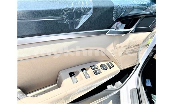 Buy Import Hyundai Elantra White Car in Import - Dubai in Kampot Province Buy Import Hyundai Elantra White Car in Import - Dubai in Kampot Province