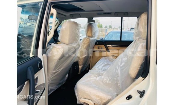 ទិញ នាំចូល Mitsubishi Pajero White ឡាន} ក្នុង Import - Dubai ក្នុង Kampot Province ទិញ នាំចូល Mitsubishi Pajero White ឡាន} ក្នុង Import - Dubai ក្នុង Kampot Province