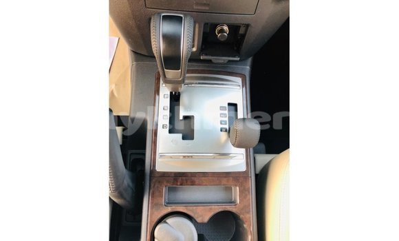 ទិញ នាំចូល Mitsubishi Pajero White ឡាន} ក្នុង Import - Dubai ក្នុង Kampot Province ទិញ នាំចូល Mitsubishi Pajero White ឡាន} ក្នុង Import - Dubai ក្នុង Kampot Province